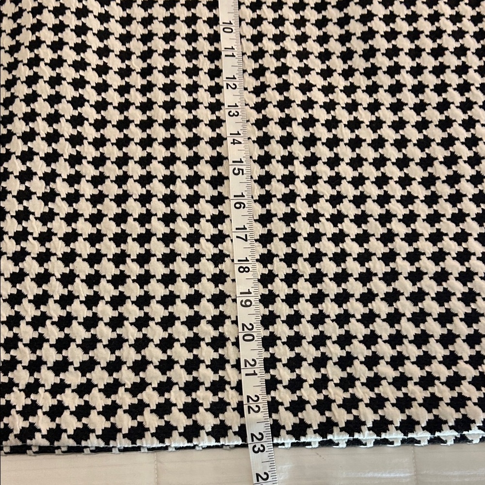 Stylish Philosophy Black and White Houndstooth Women's Skirt Size 14 - Picture 6 of 8